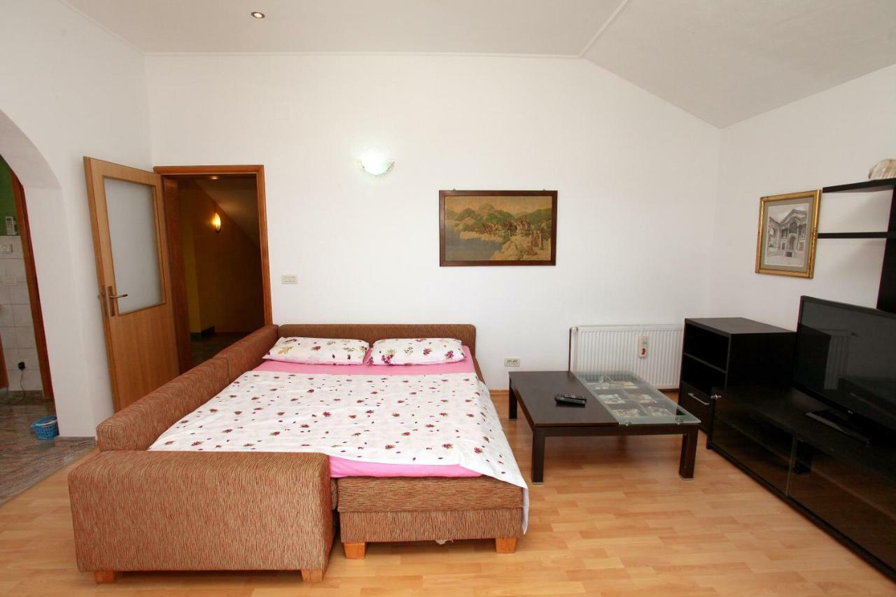 Apartman Dinka トロギール エクステリア 写真