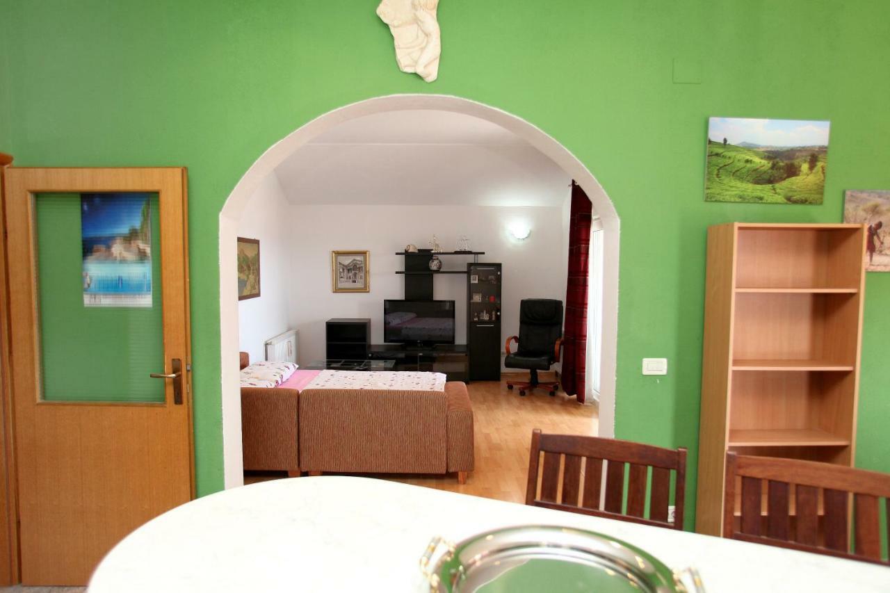 Apartman Dinka トロギール エクステリア 写真