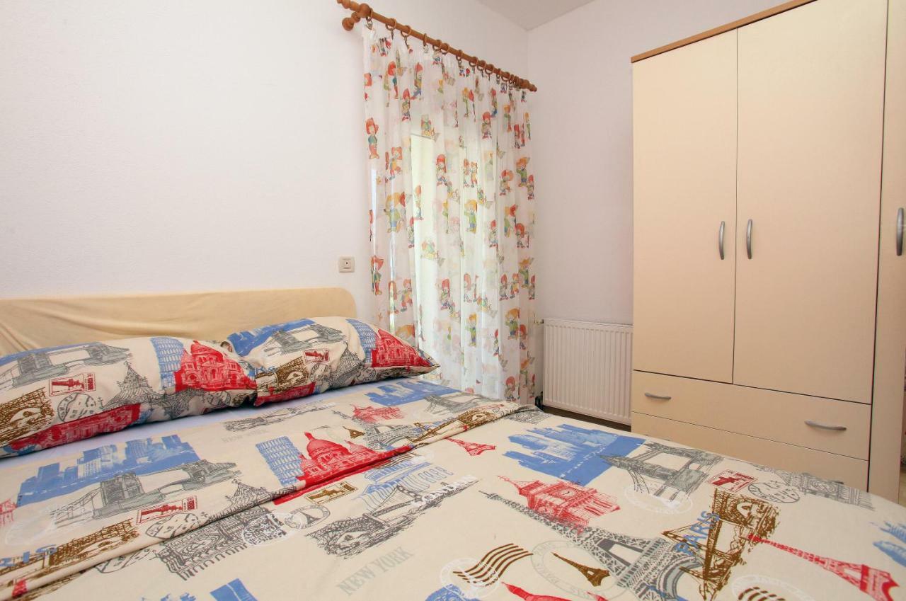 Apartman Dinka トロギール エクステリア 写真
